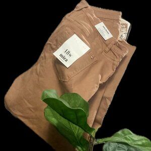 Mica Wide Legged Cropped Pants